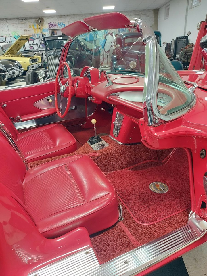 Descapotable Corvette C1 Corvette H -Zulassung: foto 22 Descapotable Corvette C1 Corvette H -Zulassung: foto 22