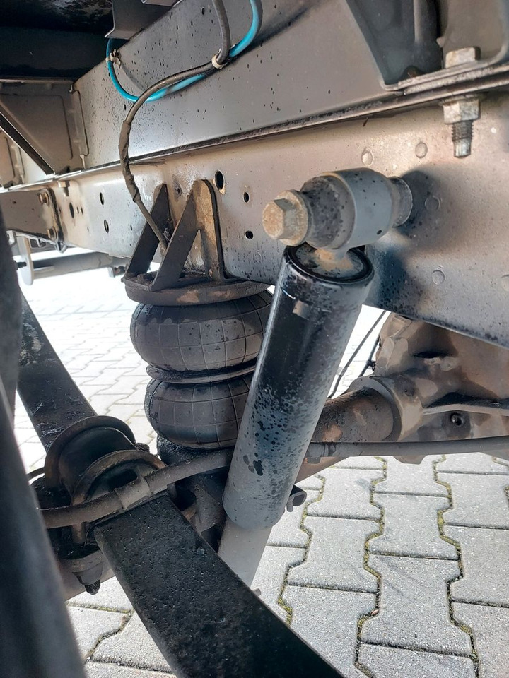 Ford Transit Pritsche 350 L4 extra lang Luftfeder - Furgoneta caja abierta: foto 2 Ford Transit Pritsche 350 L4 extra lang Luftfeder - Furgoneta caja abierta: foto 2