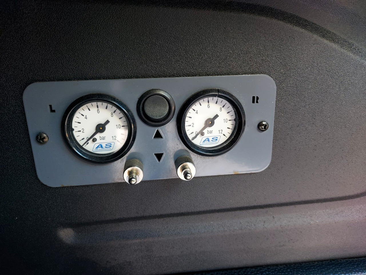 Ford Transit Pritsche 350 L4 extra lang Luftfeder - Furgoneta caja abierta: foto 3 Ford Transit Pritsche 350 L4 extra lang Luftfeder - Furgoneta caja abierta: foto 3