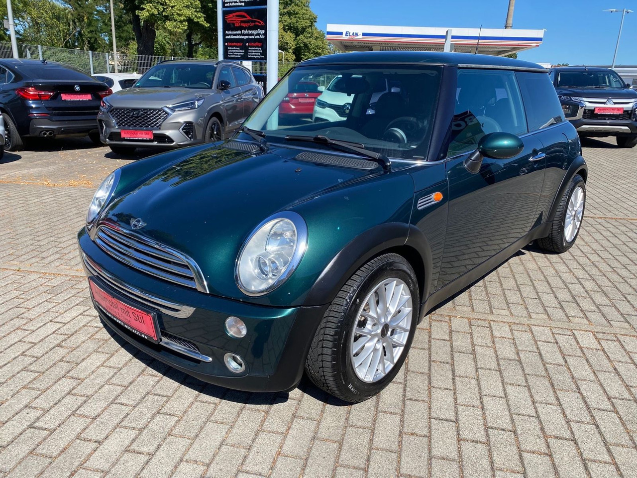 MINI COOPER Mini Cooper Klima Teilleder Alu PDC - Coche: foto 1 MINI COOPER Mini Cooper Klima Teilleder Alu PDC - Coche: foto 1