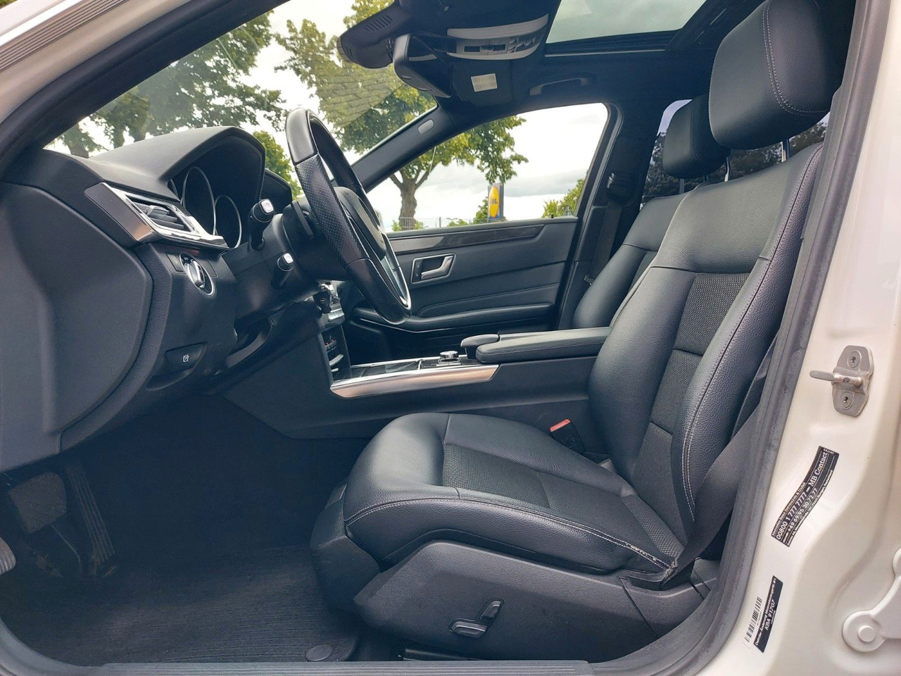 Coche Mercedes-Benz E 220 E -Klasse T 220CDI LED Glasdach Leder Navi: foto 12