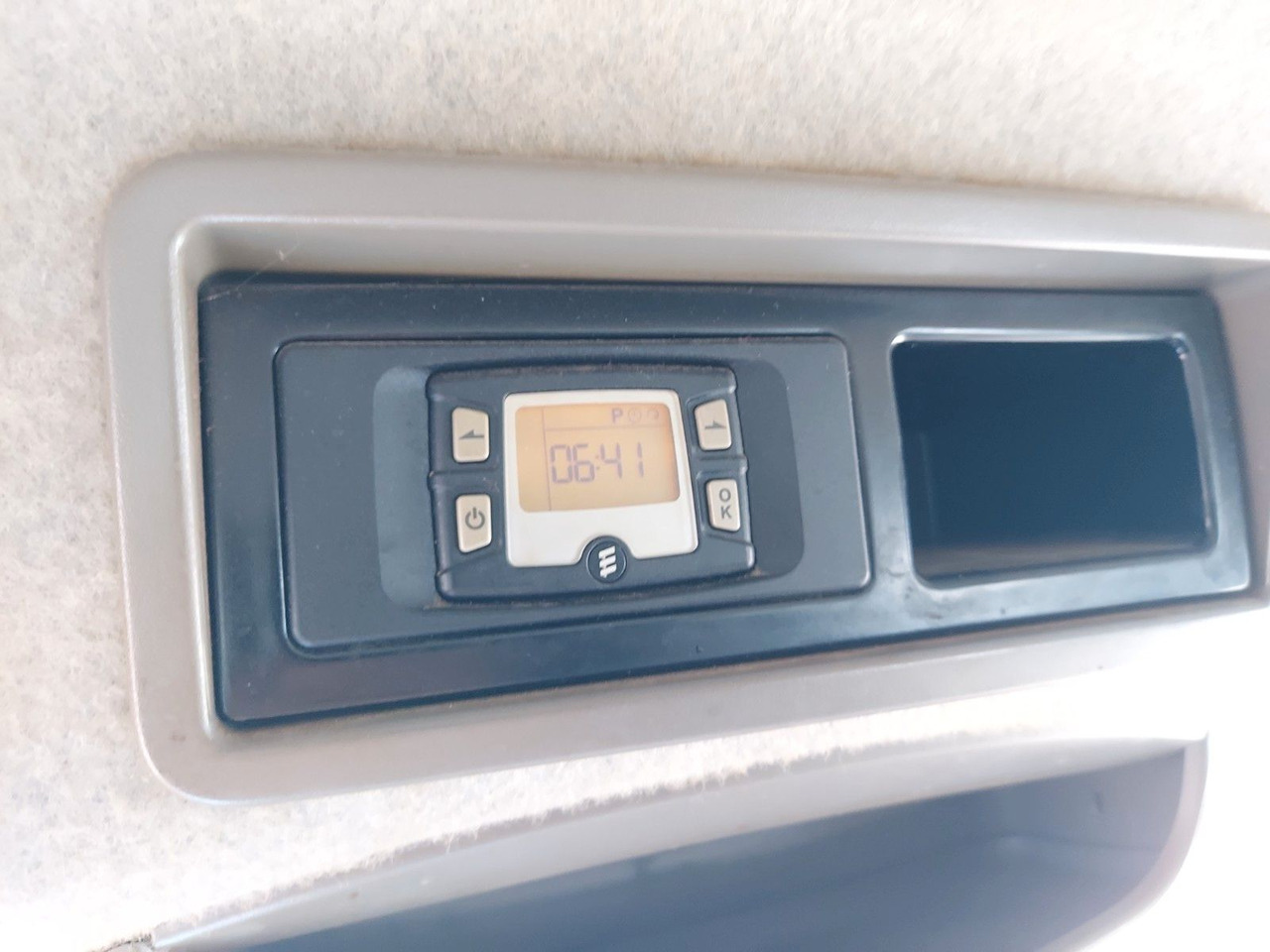 Mercedes-Benz Sprinter II Pritsche DoKa 316 4X4 Klima Standhei - Furgoneta con lona, Furgoneta combi: foto 2 Mercedes-Benz Sprinter II Pritsche DoKa 316 4X4 Klima Standhei - Furgoneta con lona, Furgoneta combi: foto 2