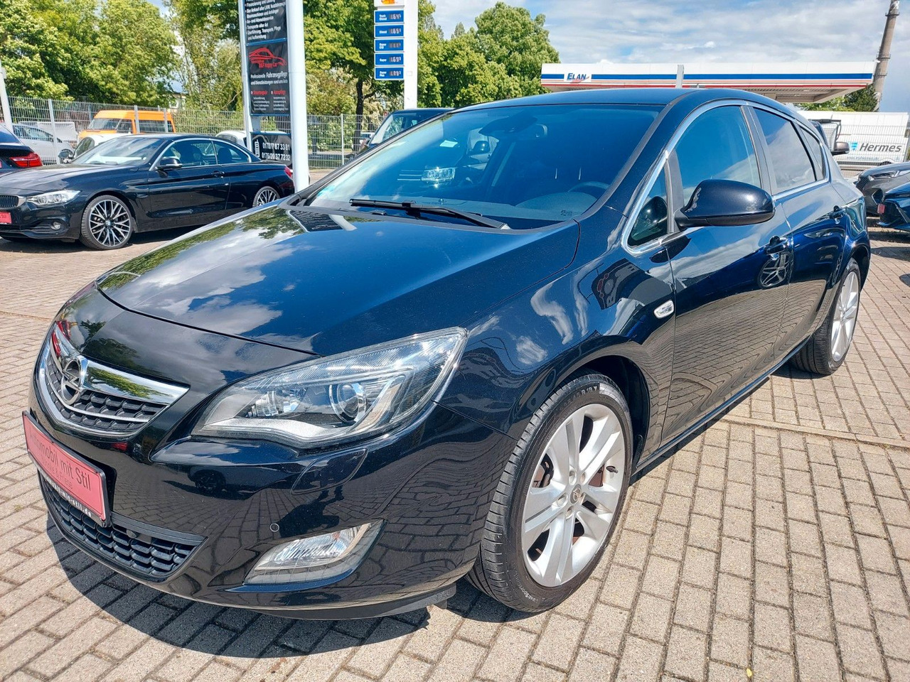 Opel Astra J Lim. 5-trg. Innovation Xenon Navi Sitzhe - Sedan: foto 4 Opel Astra J Lim. 5-trg. Innovation Xenon Navi Sitzhe - Sedan: foto 4