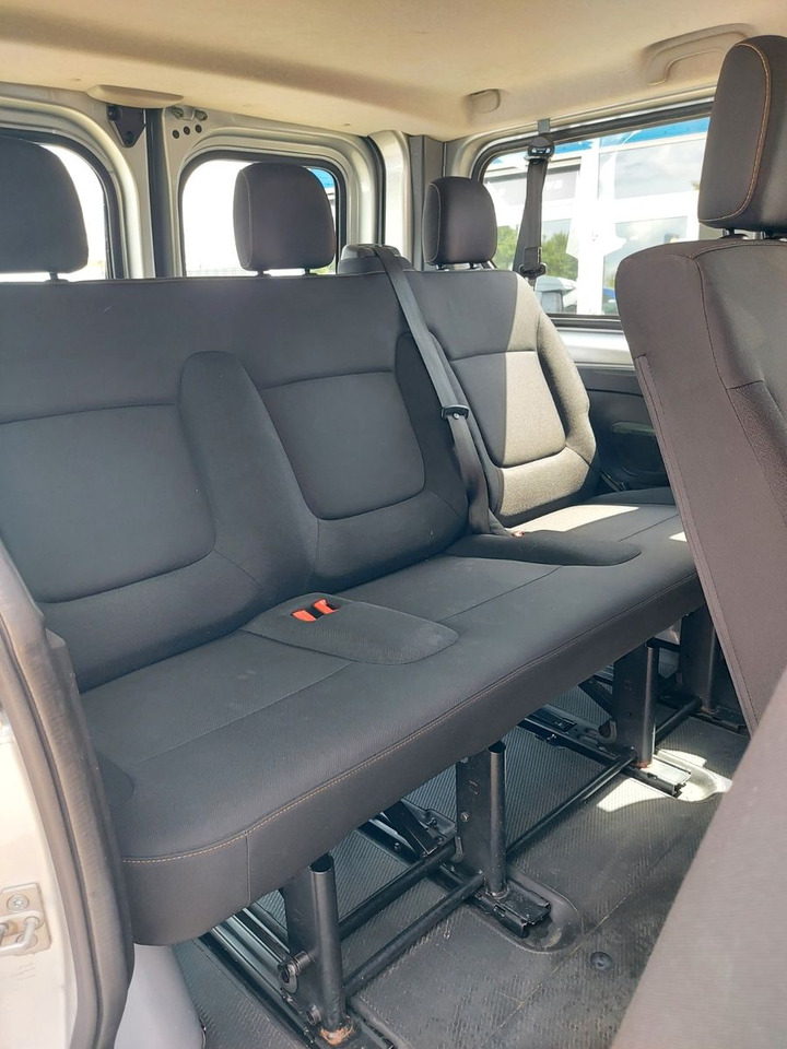 Leasing para  Renault Trafic Combi L1H1 2,7t  Expression Klima Renault Trafic Combi L1H1 2,7t  Expression Klima: foto 19