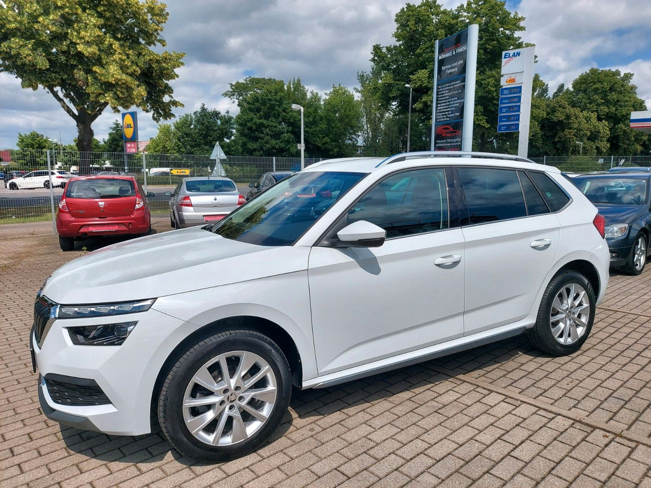 SUV/ Todoterreno Skoda Kamiq Style LED Radar Navi DAB Sound: foto 7
