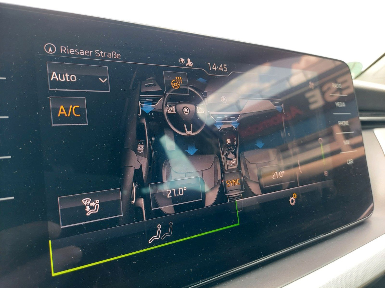 SUV/ Todoterreno Skoda Kamiq Style LED Radar Navi DAB Sound: foto 18
