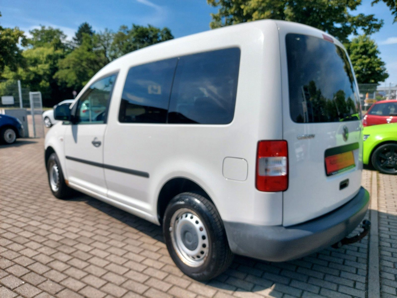 Volkswagen Caddy Kombi 1.9 Tdi Klima max. 5 Sitze AHK - Furgoneta de pasajeros: foto 5 Volkswagen Caddy Kombi 1.9 Tdi Klima max. 5 Sitze AHK - Furgoneta de pasajeros: foto 5