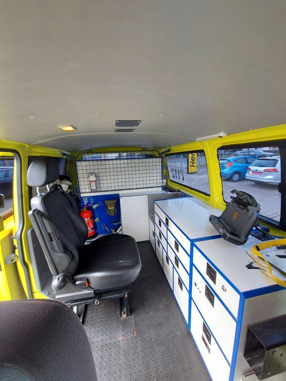 Ambulancia Volkswagen T5 Transporter DSG Kombi lang 4Motion NotarztNEF: foto 23