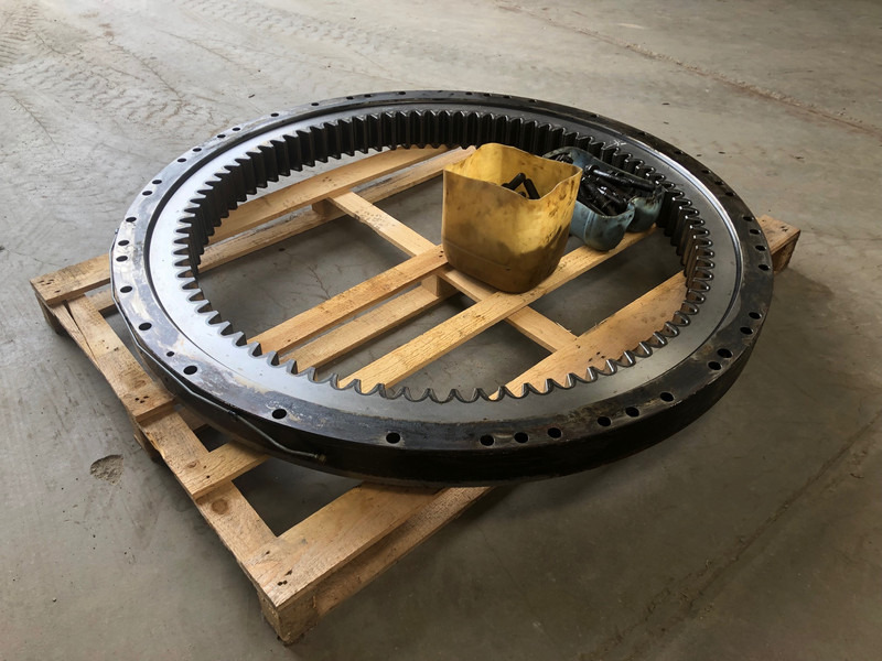 Caterpillar 330/336 Slewring OEM 3530487 - Corona de giro para Maquinaria de construcción: foto 1 Caterpillar 330/336 Slewring OEM 3530487 - Corona de giro para Maquinaria de construcción: foto 1