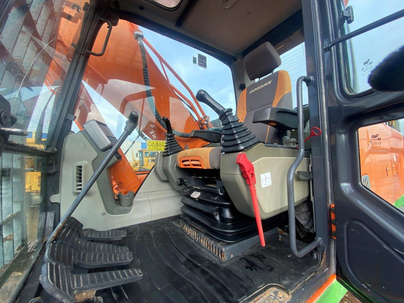 Doosan DX 255 LC NVT - Excavadora de cadenas: foto 3 Doosan DX 255 LC NVT - Excavadora de cadenas: foto 3