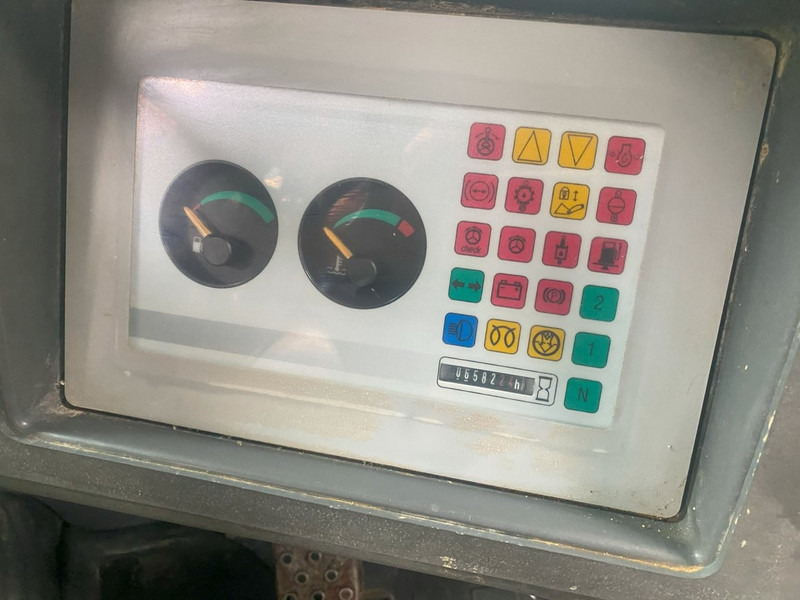 Cargadora de ruedas Liebherr L506 stereo NVT: foto 9