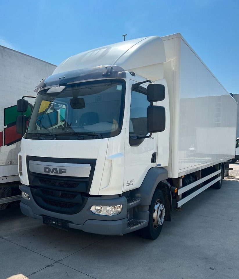Daf lf 250 fa furgone 8 mt euro 6 - Camión caja cerrada: foto 2 Daf lf 250 fa furgone 8 mt euro 6 - Camión caja cerrada: foto 2