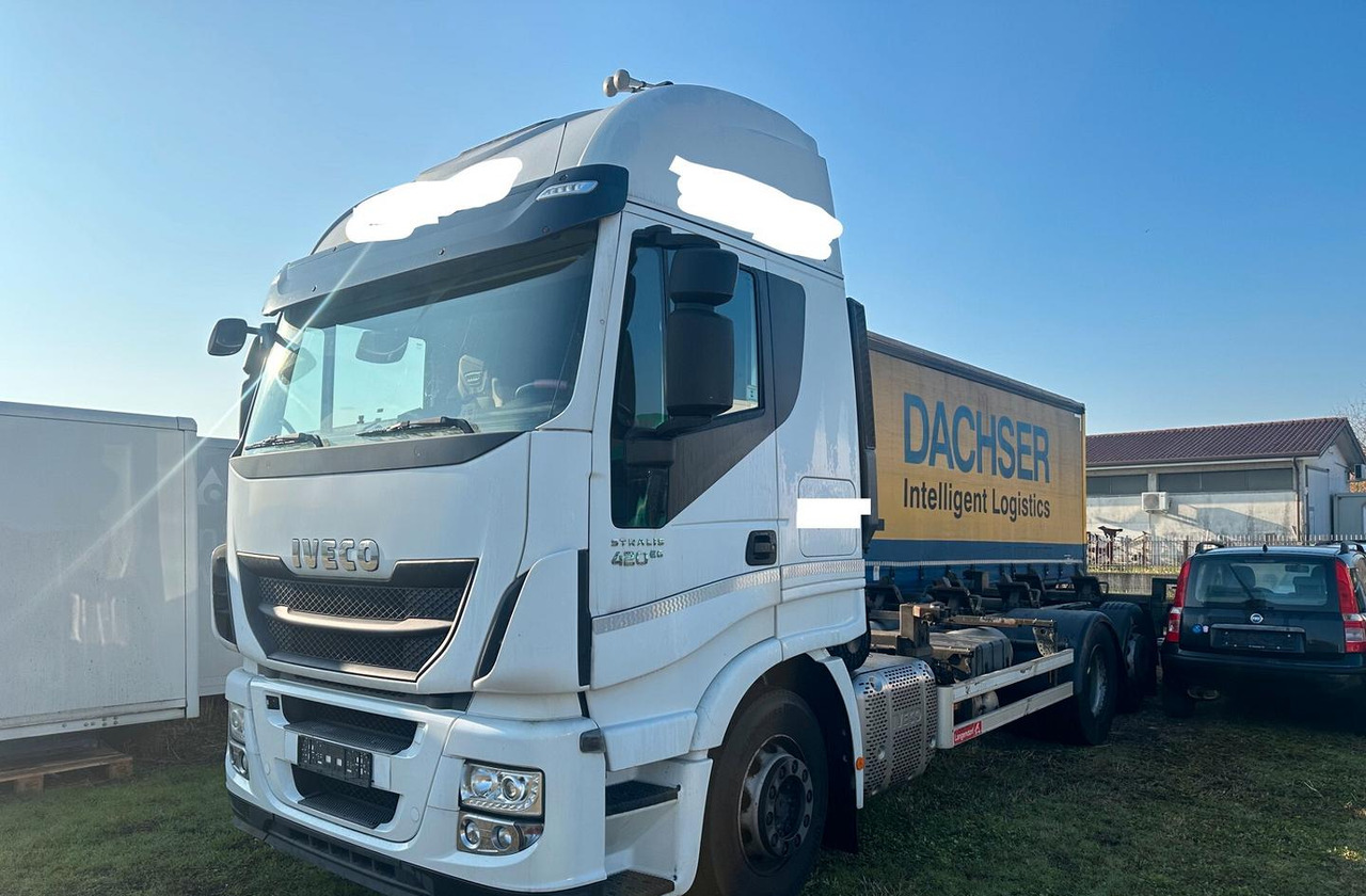 Iveco STRALIS AS 260 S 42 CASSE MOBILI SPONDA EURO - Camión chasis: foto 2 Iveco STRALIS AS 260 S 42 CASSE MOBILI SPONDA EURO - Camión chasis: foto 2