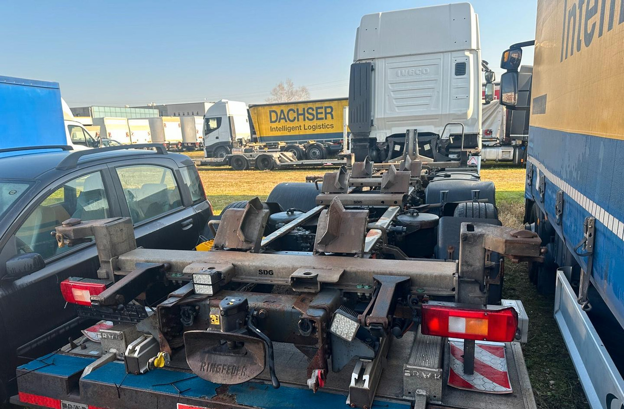 Iveco STRALIS AS 260 S 42 CASSE MOBILI SPONDA EURO - Camión chasis: foto 4 Iveco STRALIS AS 260 S 42 CASSE MOBILI SPONDA EURO - Camión chasis: foto 4