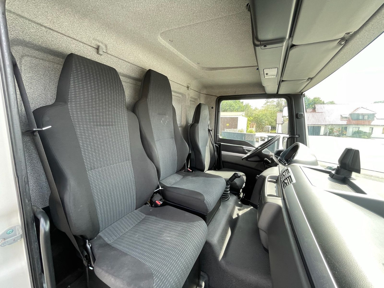 Leasing para  MAN TGL 12.220 4x2 BL Koffer/LBW/DHOLLANDIA/AC/EU6 MAN TGL 12.220 4x2 BL Koffer/LBW/DHOLLANDIA/AC/EU6: foto 14