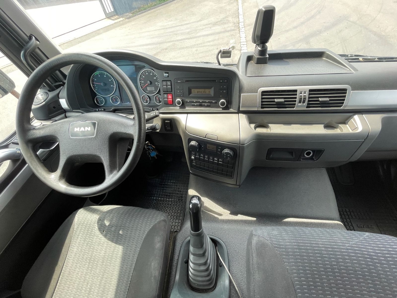 Leasing para  MAN TGL 12.220 4x2 BL Koffer/LBW/DHOLLANDIA/AC/EU6 MAN TGL 12.220 4x2 BL Koffer/LBW/DHOLLANDIA/AC/EU6: foto 11