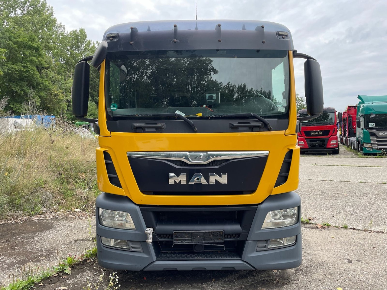 MAN TGS 26.440 6x2-4 LL Chassis/KURBELWELLE DEFEKT - Camión chasis: foto 2 MAN TGS 26.440 6x2-4 LL Chassis/KURBELWELLE DEFEKT - Camión chasis: foto 2