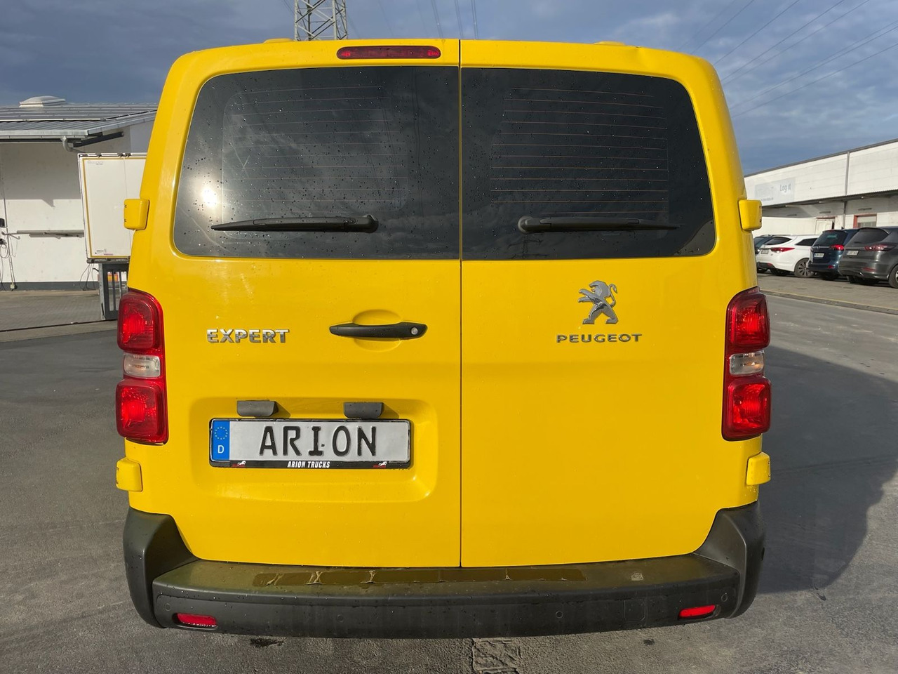 Furgoneta pequeña Peugeot Expert Box Pro L3 / 2.0 Blue HDI / More units: foto 6 Furgoneta pequeña Peugeot Expert Box Pro L3 / 2.0 Blue HDI / More units: foto 6