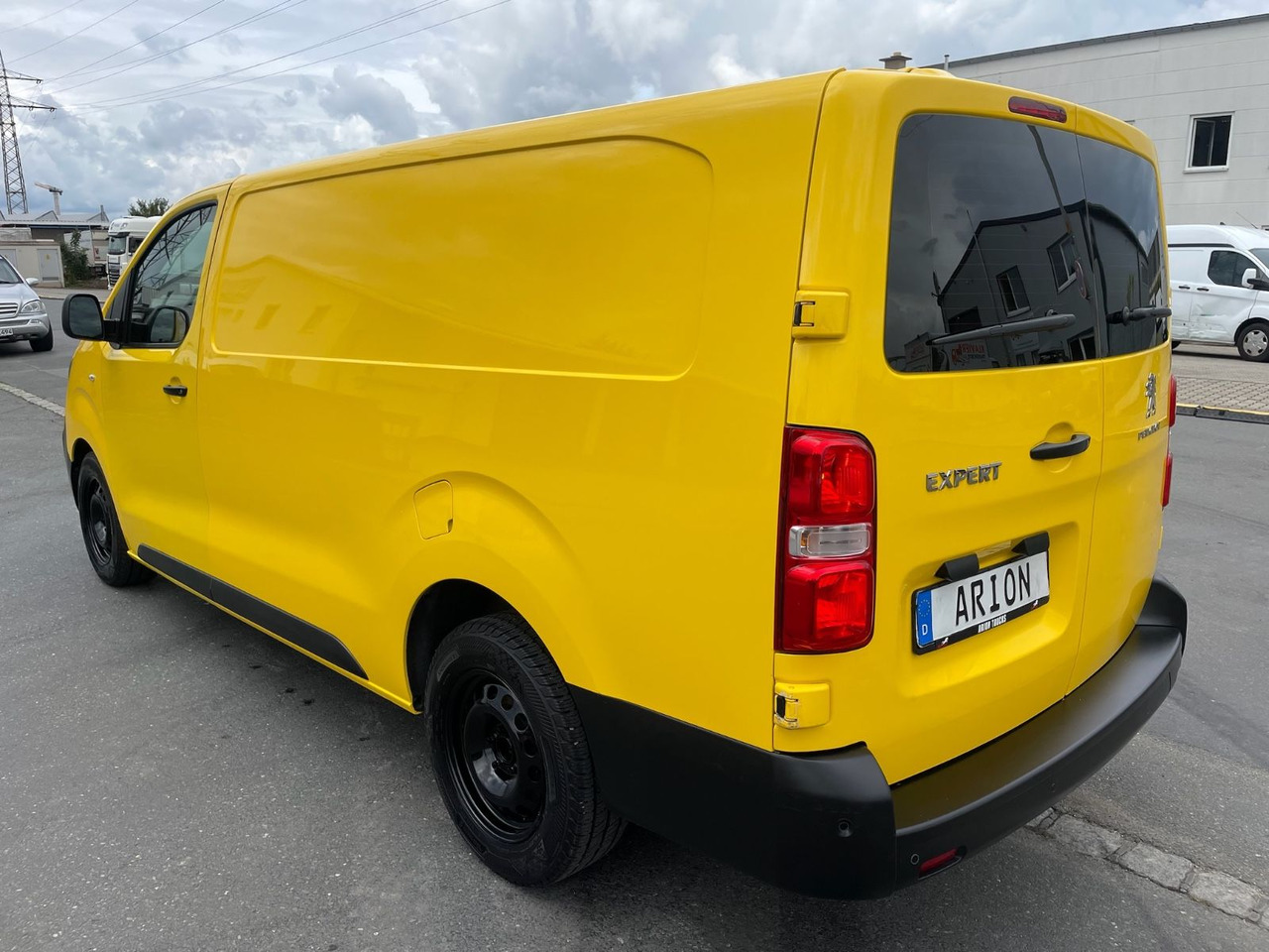 Peugeot Expert Kasten Pro L3/2.0 BlueHDI/AC/15xVerfügbar - Furgoneta pequeña: foto 4 Peugeot Expert Kasten Pro L3/2.0 BlueHDI/AC/15xVerfügbar - Furgoneta pequeña: foto 4