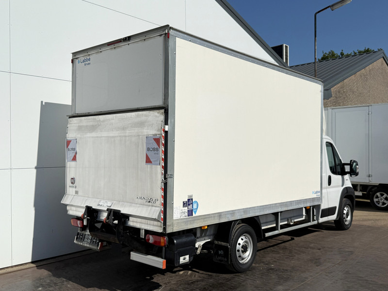 Fiat Ducato 2.3 MultiJet 140pk Laadklep Airco Camera Navigatie Bakwagen Koffer Meubelbak - Furgoneta caja cerrada: foto 3 Fiat Ducato 2.3 MultiJet 140pk Laadklep Airco Camera Navigatie Bakwagen Koffer Meubelbak - Furgoneta caja cerrada: foto 3