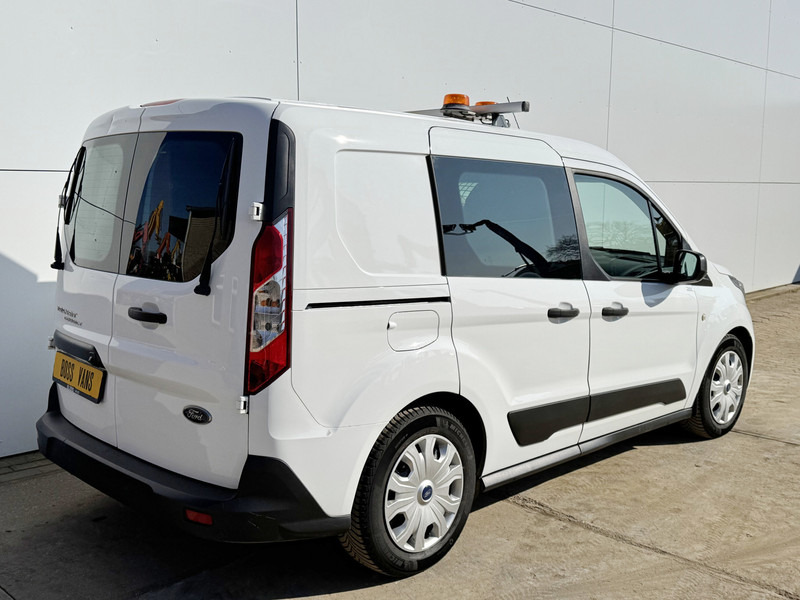 Ford Transit Connect 100pk Automaat L1 Airco Cruise Control Navigatie Camera - Furgoneta pequeña: foto 3 Ford Transit Connect 100pk Automaat L1 Airco Cruise Control Navigatie Camera - Furgoneta pequeña: foto 3