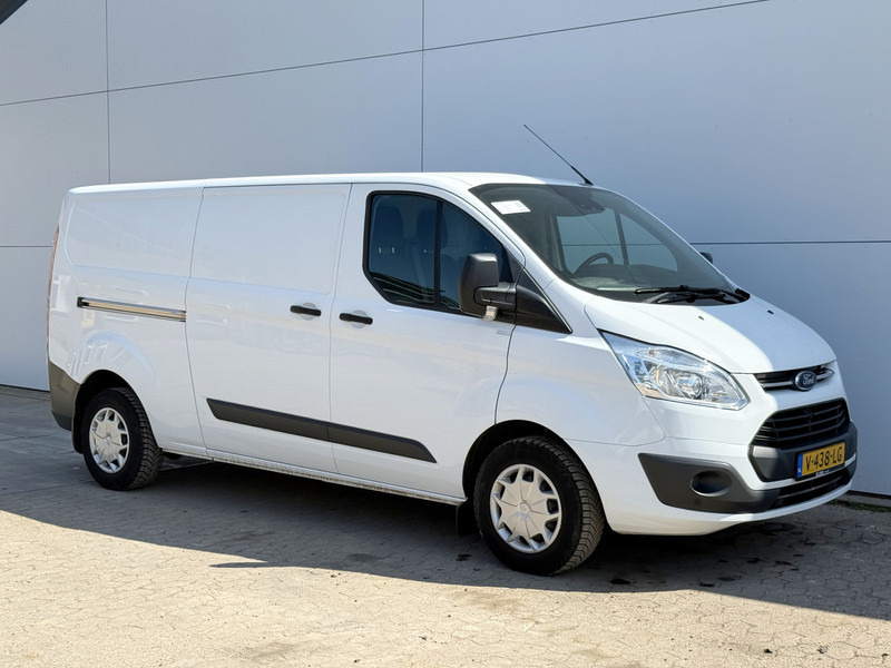 Ford Transit Custom 310 2.0 TDCI L2H1 Trend L2H1 Dubbele Schuif Airco Camera Navigatie Parkeersensoren voor achter - Furgoneta pequeña: foto 5 Ford Transit Custom 310 2.0 TDCI L2H1 Trend L2H1 Dubbele Schuif Airco Camera Navigatie Parkeersensoren voor achter - Furgoneta pequeña: foto 5