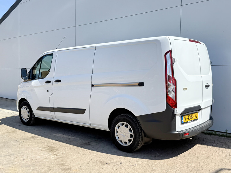 Ford Transit Custom 310 2.0 TDCI L2H1 Trend L2H1 Dubbele Schuif Airco Camera Navigatie Parkeersensoren voor achter - Furgoneta pequeña: foto 3 Ford Transit Custom 310 2.0 TDCI L2H1 Trend L2H1 Dubbele Schuif Airco Camera Navigatie Parkeersensoren voor achter - Furgoneta pequeña: foto 3