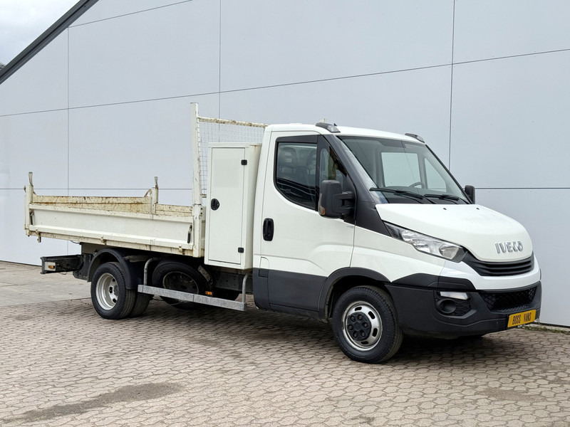 Iveco Daily 35C12 2.3 Kipper Dubbellucht 3.5t Trekhaak Airco Cruise Control Luchtgeveerde stoel - Furgoneta basculante: foto 5 Iveco Daily 35C12 2.3 Kipper Dubbellucht 3.5t Trekhaak Airco Cruise Control Luchtgeveerde stoel - Furgoneta basculante: foto 5