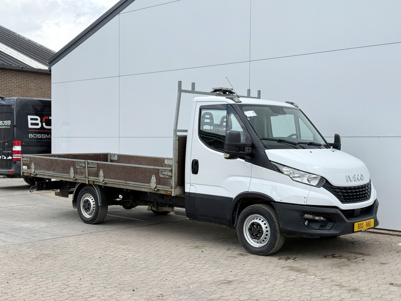 Iveco Daily 35S14 2.3 L3H1 Airco Cruise Control Standkachel Trekhaak Open Laadbak Pritische Lucht geveerde stoel - Furgoneta caja abierta: foto 4 Iveco Daily 35S14 2.3 L3H1 Airco Cruise Control Standkachel Trekhaak Open Laadbak Pritische Lucht geveerde stoel - Furgoneta caja abierta: foto 4