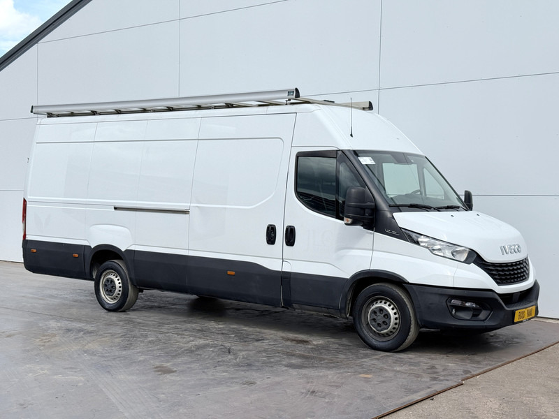 Iveco Daily 35S16 2.3 L4H2 Luchtvering Climate Control Cruise Control Camera Navigatie 3.5t Trekhaak Imperiaal - Furgón: foto 4 Iveco Daily 35S16 2.3 L4H2 Luchtvering Climate Control Cruise Control Camera Navigatie 3.5t Trekhaak Imperiaal - Furgón: foto 4