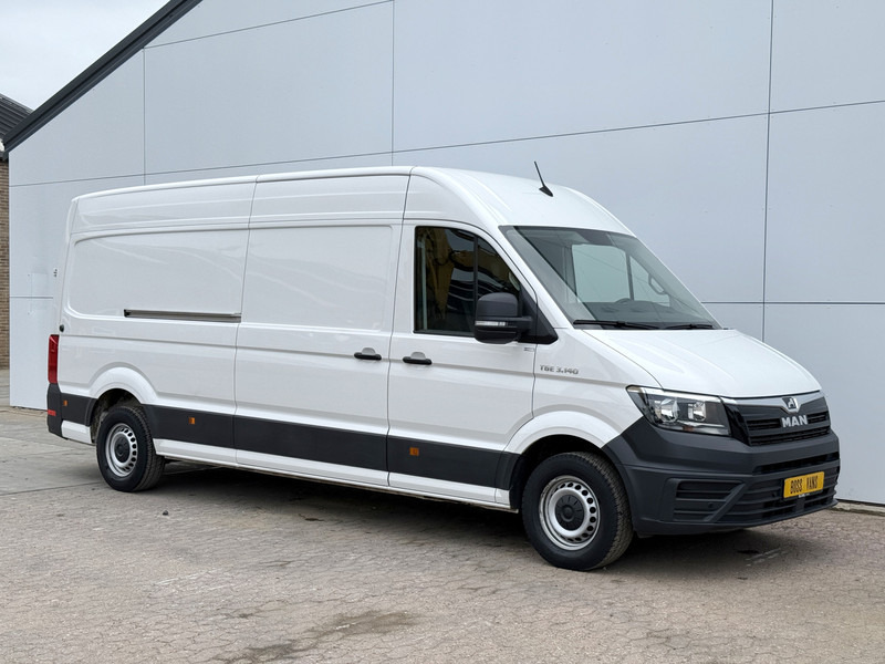 MAN TGE 3.140 2.0 TDI L4H3 Airco Cruise Control Carplay Trekhaak Camera Standkachel Parkeersensoren voor achter - Furgón: foto 4 MAN TGE 3.140 2.0 TDI L4H3 Airco Cruise Control Carplay Trekhaak Camera Standkachel Parkeersensoren voor achter - Furgón: foto 4