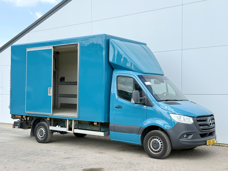 Mercedes-Benz Sprinter 314 2.2 CDI Automaat Laadklep Zijdeur Tachograaf Climate Control Cruise Control Carplay Meubelbak Bakwagen - Furgoneta caja cerrada: foto 5 Mercedes-Benz Sprinter 314 2.2 CDI Automaat Laadklep Zijdeur Tachograaf Climate Control Cruise Control Carplay Meubelbak Bakwagen - Furgoneta caja cerrada: foto 5