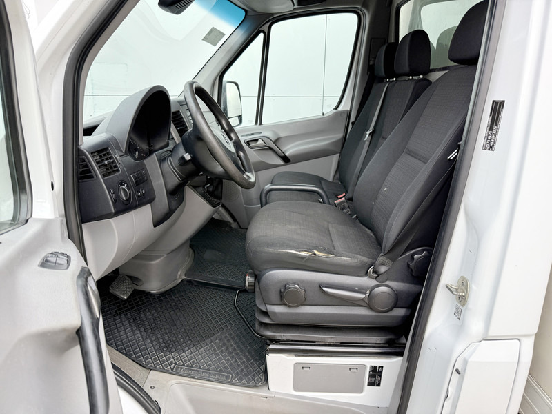 Mercedes-Benz Sprinter 316 2.2 CDI Automaat Laadklep Lane Assist Standkachel Climate Control Bakwagen Meubelbak - Furgoneta caja cerrada: foto 5 Mercedes-Benz Sprinter 316 2.2 CDI Automaat Laadklep Lane Assist Standkachel Climate Control Bakwagen Meubelbak - Furgoneta caja cerrada: foto 5