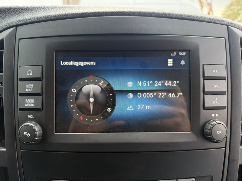 Furgoneta pequeña Mercedes-Benz Vito 116 1.9 CDI Automaat L2H1 LED Airco Carplay Climate Control Parkeersensoren voor achter: foto 19 Furgoneta pequeña Mercedes-Benz Vito 116 1.9 CDI Automaat L2H1 LED Airco Carplay Climate Control Parkeersensoren voor achter: foto 19