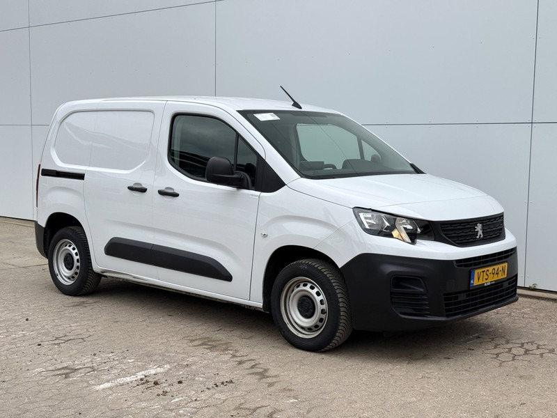 Peugeot Partner 1.5 HDi 102pk L1H1 Climate Control Cruise Control Apple Carplay Parkeersensoren - Furgoneta pequeña: foto 4 Peugeot Partner 1.5 HDi 102pk L1H1 Climate Control Cruise Control Apple Carplay Parkeersensoren - Furgoneta pequeña: foto 4