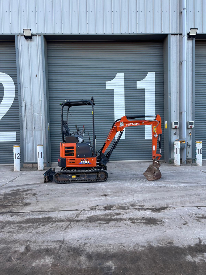 Miniexcavadora Hitachi ZX19U-6: foto 6