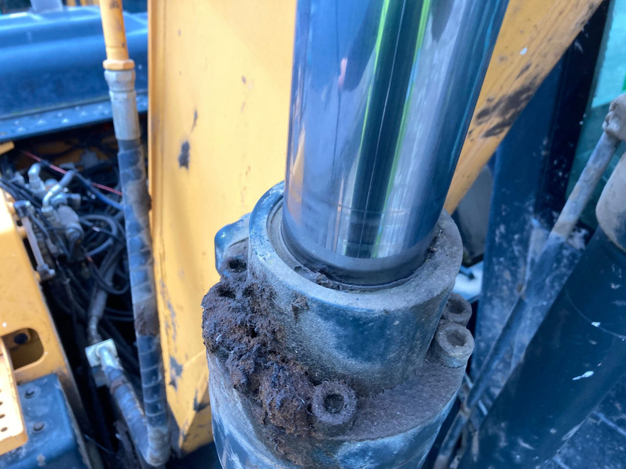 Excavadora de cadenas Hyundai HX140L HRC: foto 20