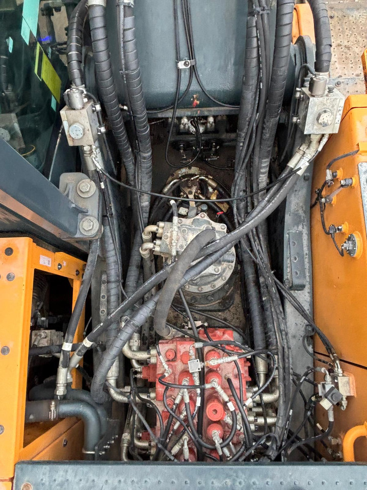 Excavadora de cadenas Hyundai HX380AL: foto 15 Excavadora de cadenas Hyundai HX380AL: foto 15