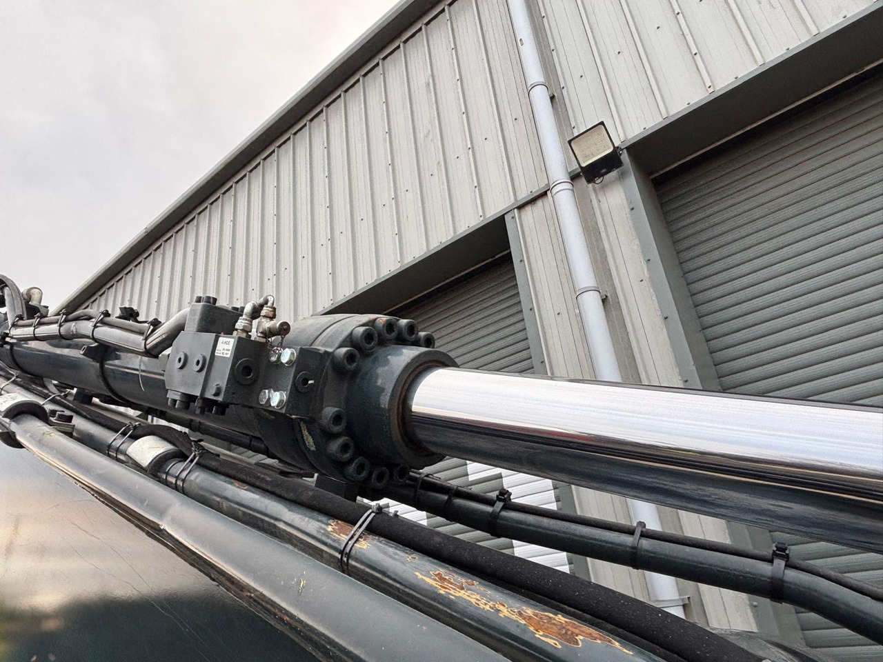 Excavadora de cadenas Hyundai HX380AL: foto 11 Excavadora de cadenas Hyundai HX380AL: foto 11