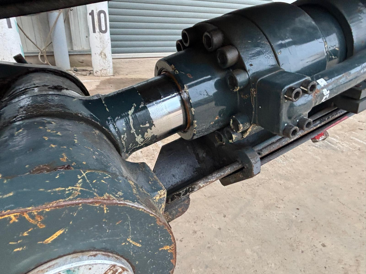 Excavadora de cadenas Hyundai HX380AL: foto 10 Excavadora de cadenas Hyundai HX380AL: foto 10