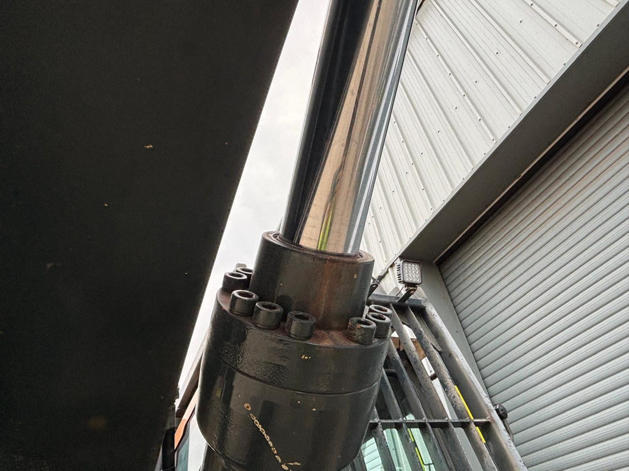 Excavadora de cadenas Hyundai HX380AL: foto 12 Excavadora de cadenas Hyundai HX380AL: foto 12