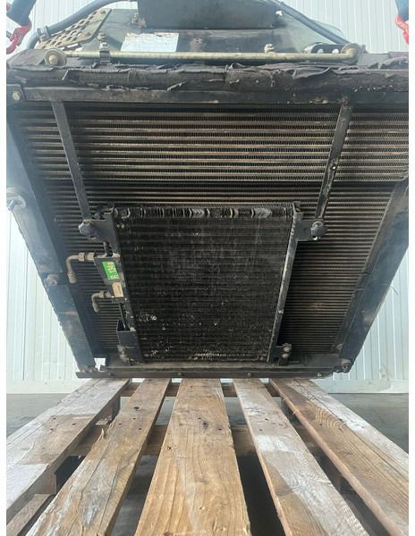 Liebherr A904 Li/A904C Li/R904/R904C - Radiador: foto 3 Liebherr A904 Li/A904C Li/R904/R904C - Radiador: foto 3