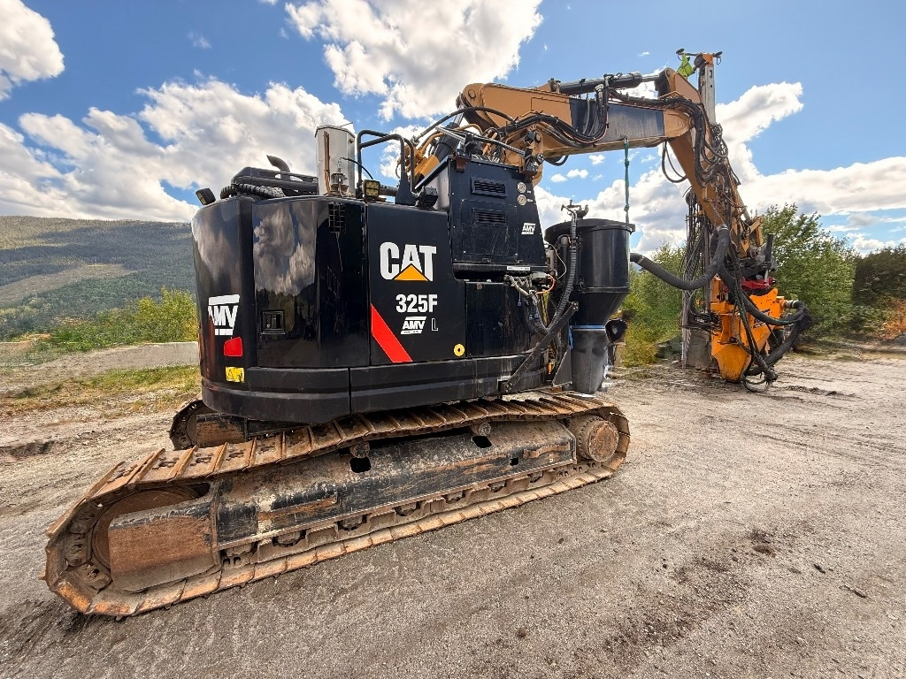 CAT 325 FL CR  - Excavadora: foto 2 CAT 325 FL CR  - Excavadora: foto 2
