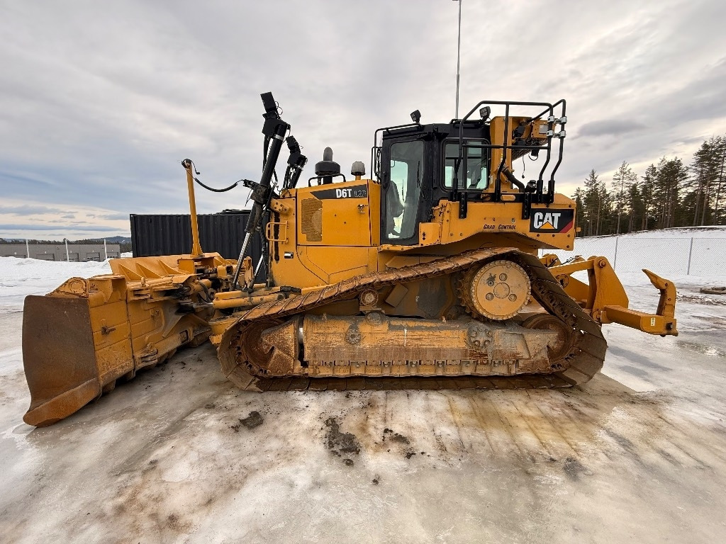 CAT D 6 T LGP - Bulldozer: foto 4 CAT D 6 T LGP - Bulldozer: foto 4