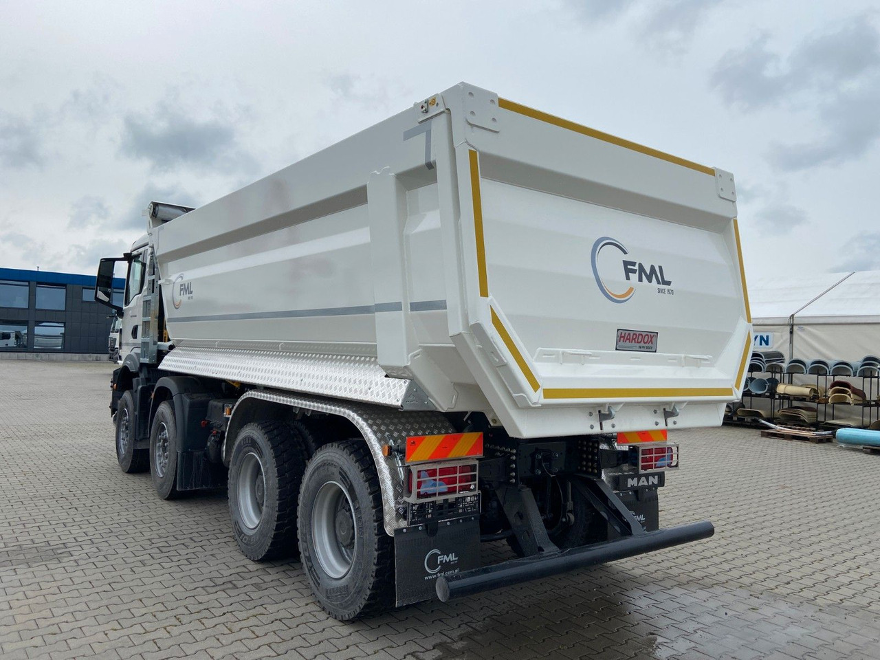 MAN TGS 41.400 8x4 EURO2 FML KIPPER 21M3 - Camión volquete: foto 5 MAN TGS 41.400 8x4 EURO2 FML KIPPER 21M3 - Camión volquete: foto 5