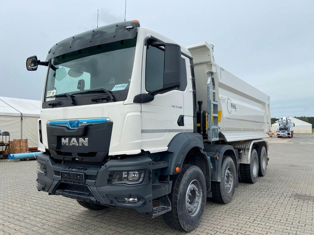 MAN TGS 41.400 8x4 EURO2 FML KIPPER 21M3 - Camión volquete: foto 2 MAN TGS 41.400 8x4 EURO2 FML KIPPER 21M3 - Camión volquete: foto 2