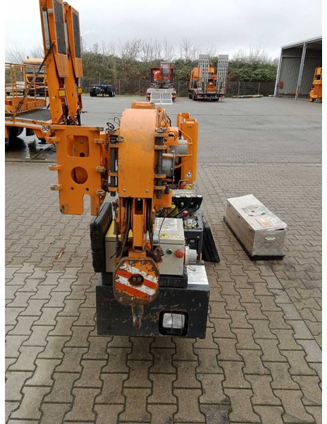 UNIC B-350 1 - Minigrúa: foto 4 UNIC B-350 1 - Minigrúa: foto 4