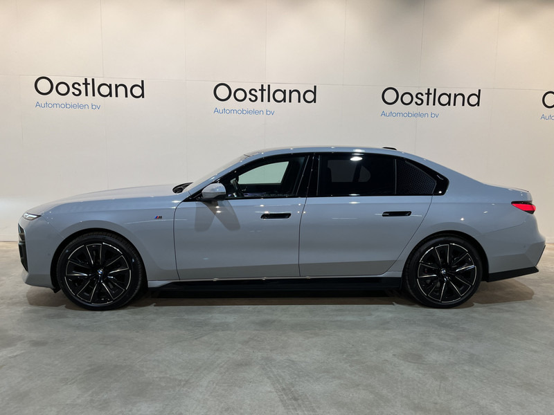 BMW i7 xDrive60 106 kWh / M Sportpakket / Panoramadak / Bowers & Wilkins / 11.600 KM !! - Sedan: foto 3 BMW i7 xDrive60 106 kWh / M Sportpakket / Panoramadak / Bowers & Wilkins / 11.600 KM !! - Sedan: foto 3