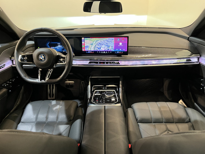 BMW i7 xDrive60 106 kWh / M Sportpakket / Panoramadak / Bowers & Wilkins / 11.600 KM !! - Sedan: foto 2 BMW i7 xDrive60 106 kWh / M Sportpakket / Panoramadak / Bowers & Wilkins / 11.600 KM !! - Sedan: foto 2