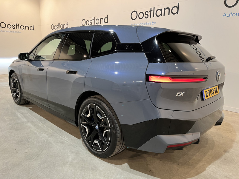 BMW iX xDrive40 High Executive 77 kWh / Luchtvering / Pano / Harman Kardon / Trekhaak / Sportpakket / 27.750 KM !! - SUV/ Todoterreno: foto 4 BMW iX xDrive40 High Executive 77 kWh / Luchtvering / Pano / Harman Kardon / Trekhaak / Sportpakket / 27.750 KM !! - SUV/ Todoterreno: foto 4